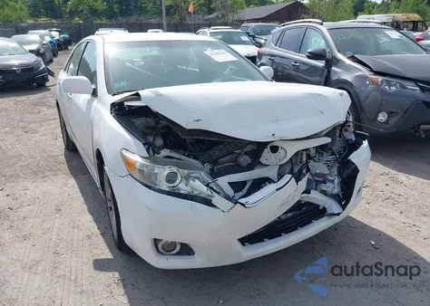 2010 Toyota Camry Le/Se/Xle z USA, uszkodzony, nr VIN 4T4BF3EK3AR009631